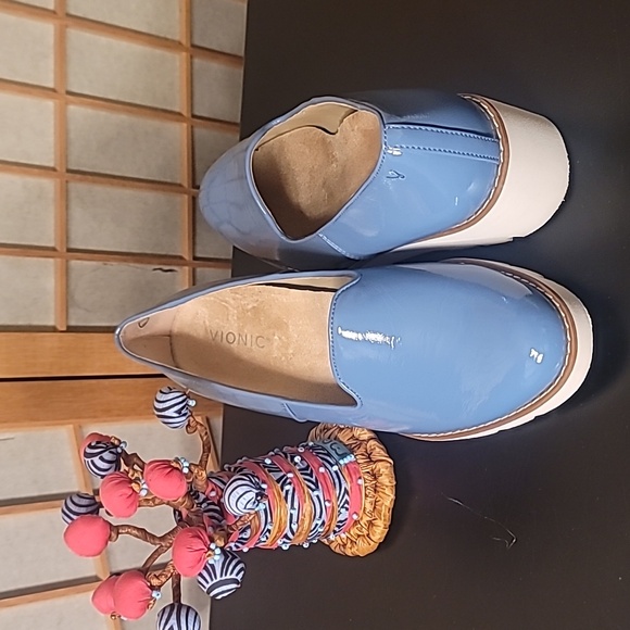 VIONIC Willa Wedge Women's Slip-on Loafer Moc Wedge - Picture 9 of 9